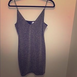 ✨👗 worn once! 👗✨